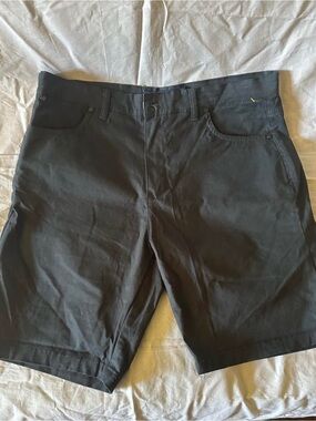 Men's Flat Front Black Shorts - Classic Everyday Style